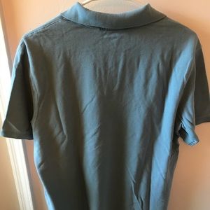 Men’s collared 2 button short sleeve polo shirt